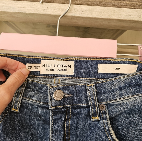 NILI LOTAN Celia Jeans in Classic Wash 29 - Picture 9 of 16